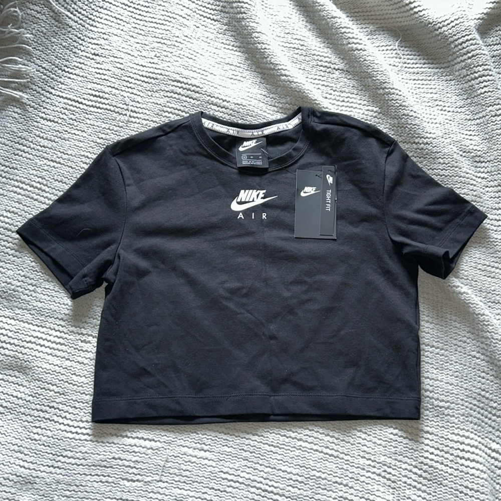 NIKE Crop Top